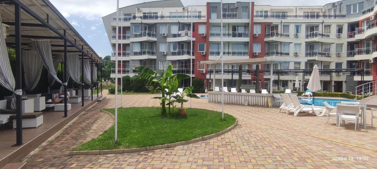 Excellent Apartment In Emberli Aparthotel. Лозенец Екстериор снимка