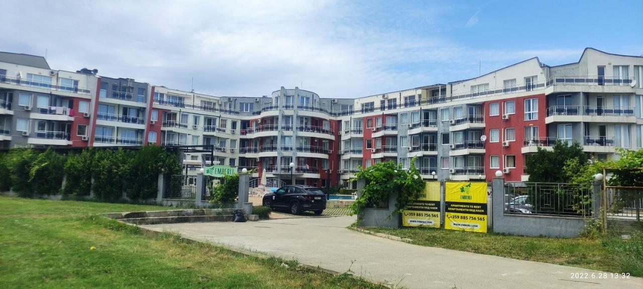 Excellent Apartment In Emberli Aparthotel. Лозенец Екстериор снимка