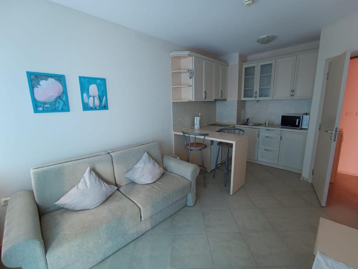 Excellent Apartment In Emberli Aparthotel. Лозенец Екстериор снимка