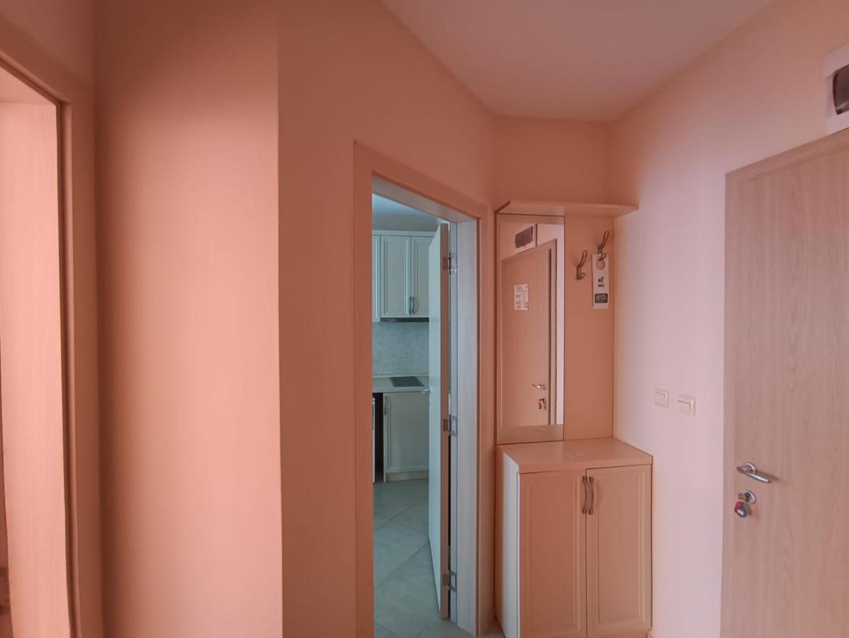 Excellent Apartment In Emberli Aparthotel. Лозенец Екстериор снимка