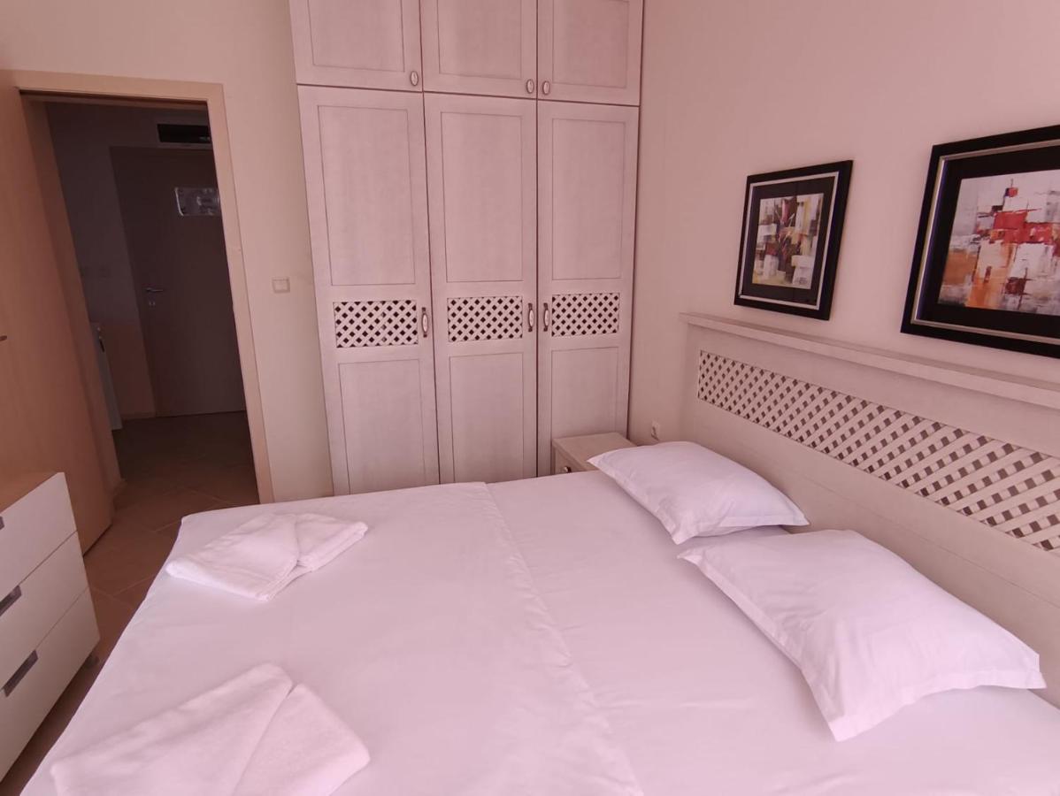 Excellent Apartment In Emberli Aparthotel. Лозенец Екстериор снимка